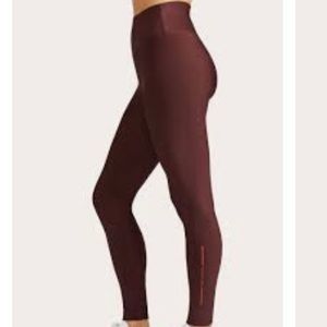 NWT Peloton Show Up Leggings